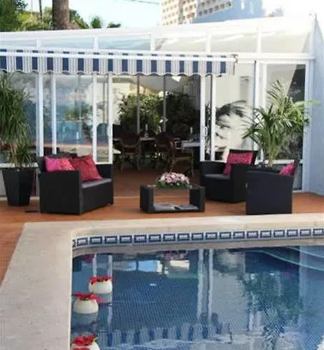La Riviera